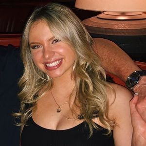 Meet your Posher, Mackenzie